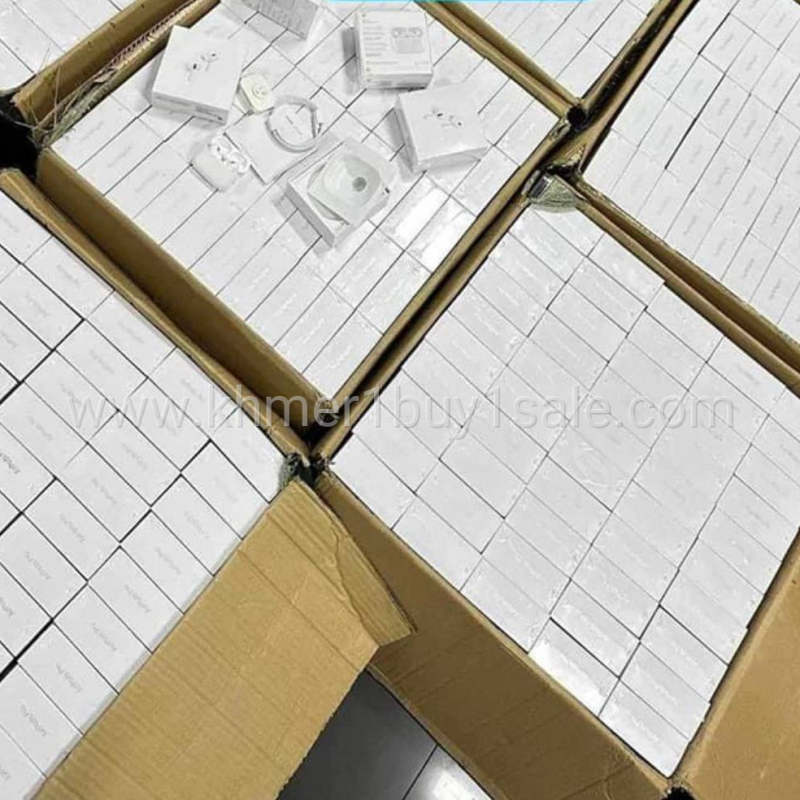 កាស AirPods Pro មានមុខងារសំខាន់ៗដូចជា:  • សម្លេងពិរោះ បាសបុកខ្លាំង???? • គេខលមកលើកនិយាយបានធម្មតា